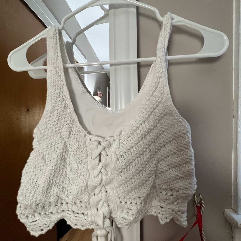 White kitted tie top crochet